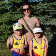 Biegająca rodzinva Mazików z Kłobucka (od lewej): Franciszek i Antonina oraz mama Katarzyna. Kopia Rodzinne bieganie z rekordem trasy 3