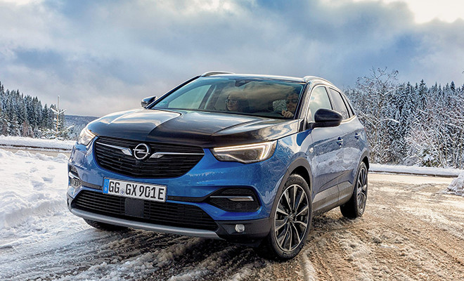 Opel_GrandlandX_plug-in-17