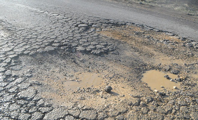 asfalt-dziura