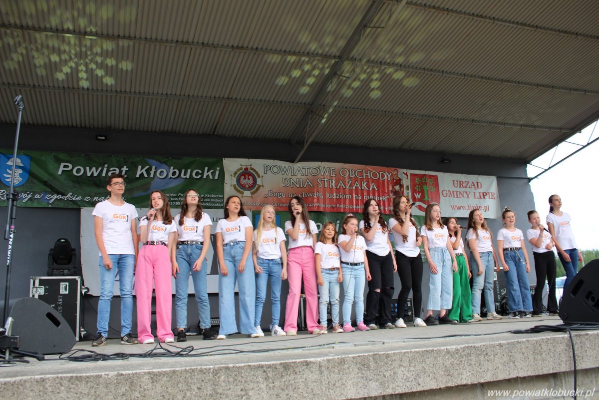 K - Strażacy z powiatu świętowali w Parzymiechach (1262) 3 fot C