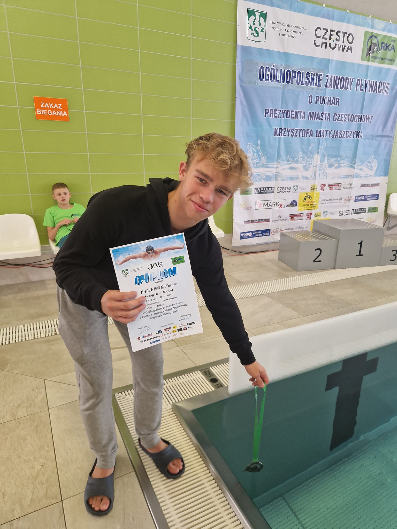 387501040_881148560020491_4590637865533919377_n