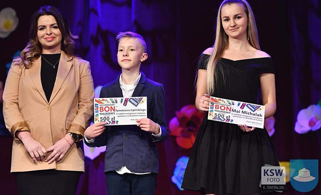 Kilka tygodni temu, radna przekazała swoją dietę na stypendia dla najzdolniejszych uczniów naszej gminy.